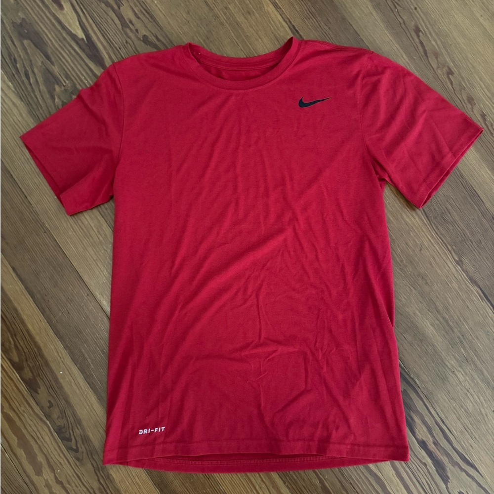 NWOT Nike Dri-fit Tee